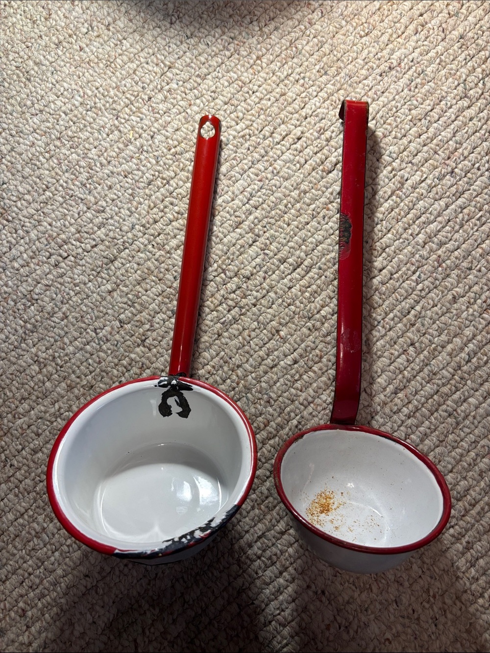 Red-Trim White Enamel Ladles Set - 2 Pieces